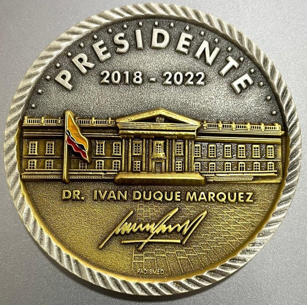 AlbertoDiazCOL's tweet image. Moneda de oro para el presidente//
Alimento del PAE para los niños de la guajira.