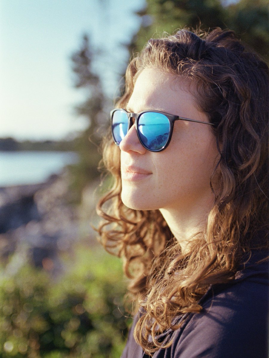 Seeing the ocean for the first time in a year and finally feeling like we can breathe again

#35mm #kodakgold #filmphotography