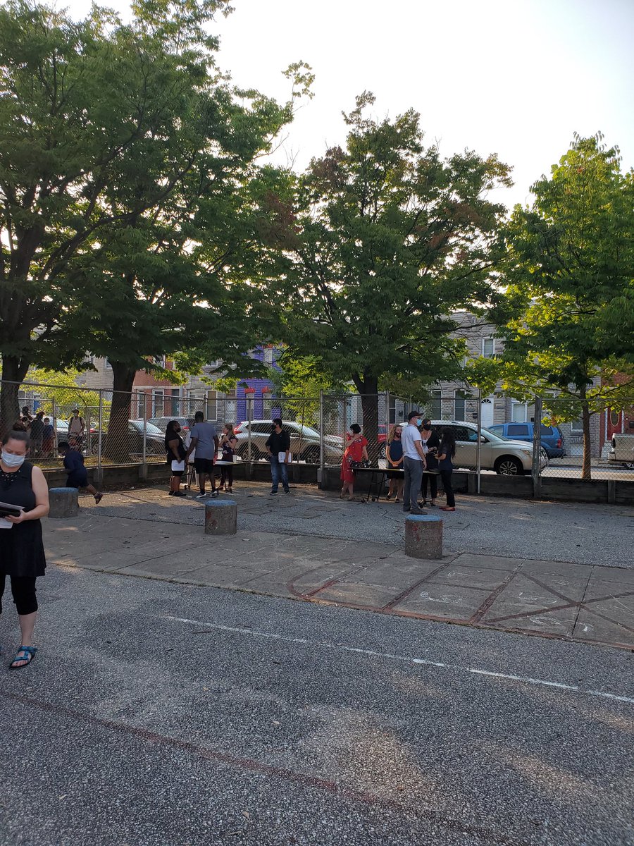 PrincipalWunder's tweet photo. #CCB34 students and families participating in our outside Back to School Night. Thank you to all the families and school partners that joined us tonight!! @BaltCitySchools @SonjaSantelises @JohnDavisBCPS @sptose5 #CLN5 https://t.co/mE2zX5ur1B