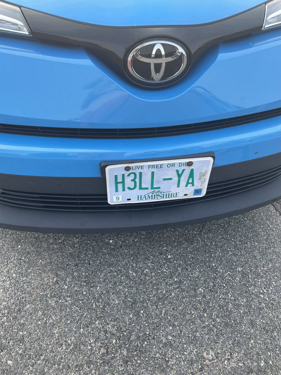 NHVanityPlates tweet picture