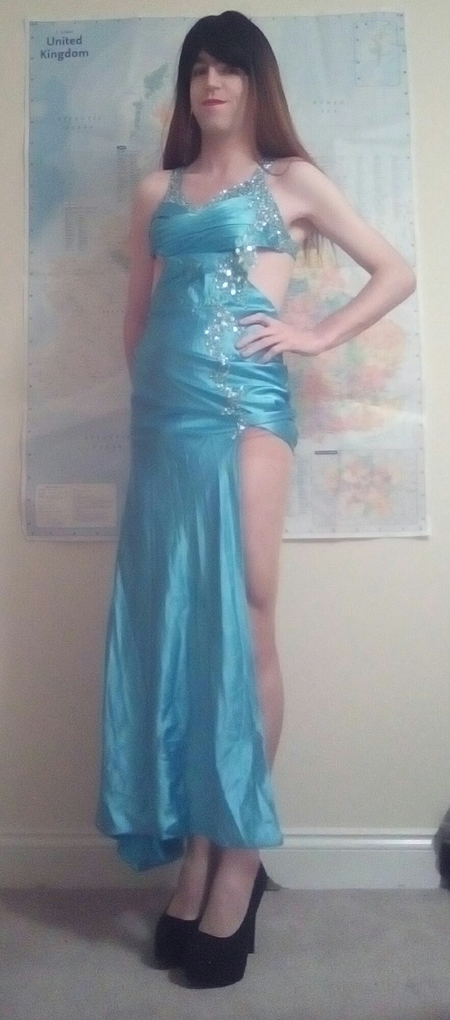 crossdresser in blue prom dress 🇮🇪 Michelle Díaz 👠💋 na platformě X: „Every collection needs a and particularly a sky one 😍👗 #crossdresser #transvestite #girlyboy #femboy“ / X Two Pieces