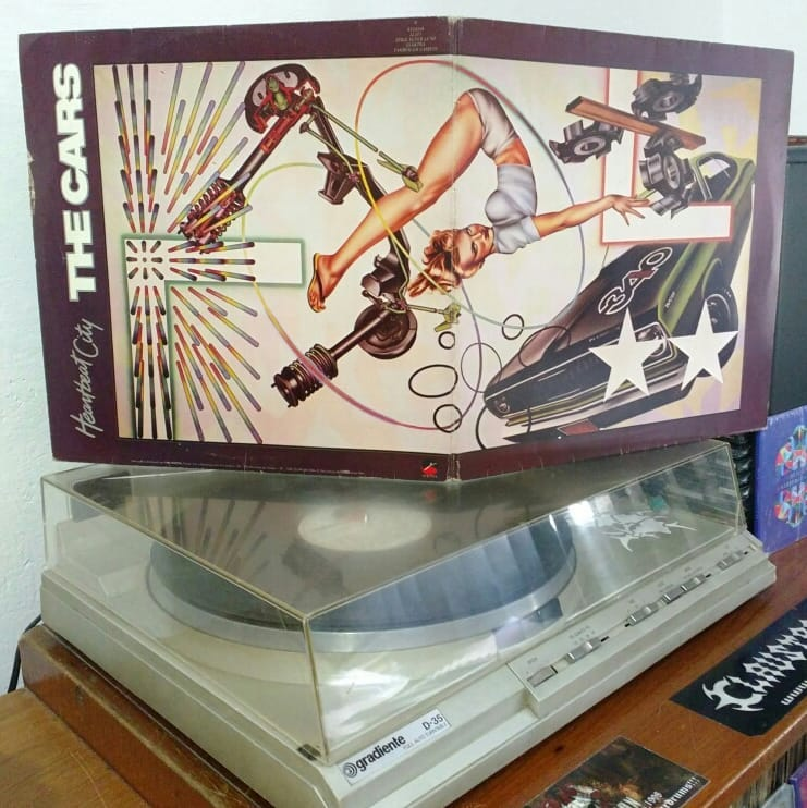 RogerioRocker's tweet photo. Há 2 anos
The Cars - Heartbeat City #vinil #elektra #weadiscos #emiodeon #stereo #seriesuperluxo #tambémemcassete #vinyl #vinylpost #vinylcollection #vinylcollector #discoécultura #lps #longplays #discocollection #turnetable #tocadiscos #gradiente #d35 #gs11 #seboland https://t.co/HyPMGsBzwo