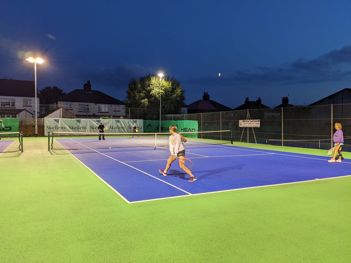 ThorndaleLTC's tweet photo. The final week of our Team Tennis competition.
Results to be announced at our players dinner on Friday night!
Some fantastic tennis tonight in great conditions under the lights.
#teamtennis #LevelUp #tennis #tennisisback #wirral #wallasey #wallaseytennis #wirraltennis #sport https://t.co/nnQIJ8ton8