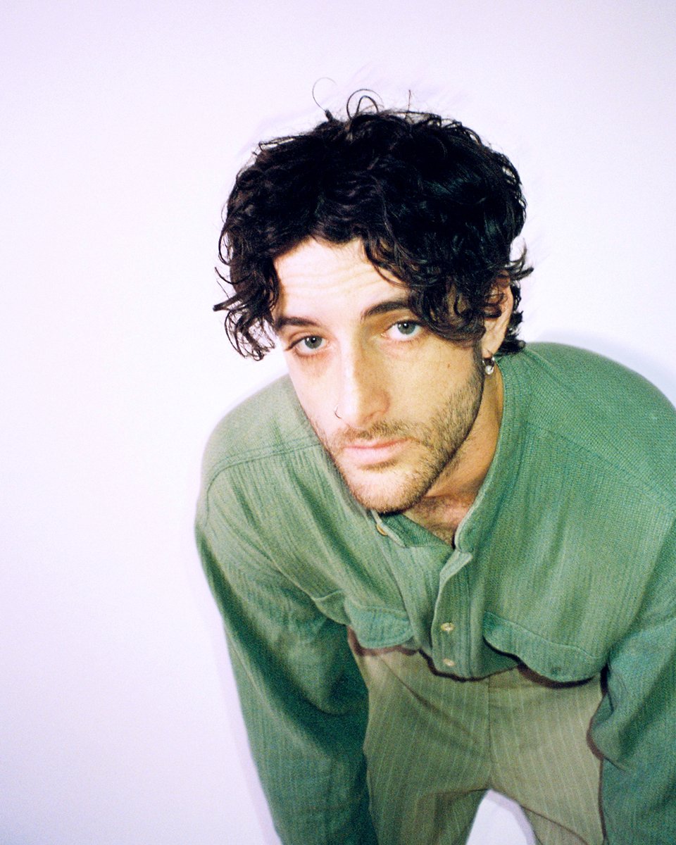 If you're looking for a little pick-me-up, <a href="/_akurei/">akurei</a> has you covered with his latest single ‘idk why the light’s on: wp.me/p2iymy-pkU

(cc: <a href="/sumoclic/">sumoclic</a>, <a href="/Mammal_Sounds/">Mammal Sounds</a>)