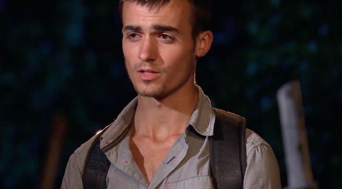 Je veux aller loin avec les femmes de mon équipe, car leurs cheveux longs me rappellent ceux de mon papa Teheiura #KohLanta #KohLantaLaLegende