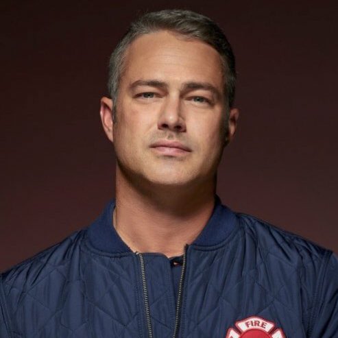 bestofemergency's tweet photo. kelly severide and matt casey https://t.co/ataLhyqpOp