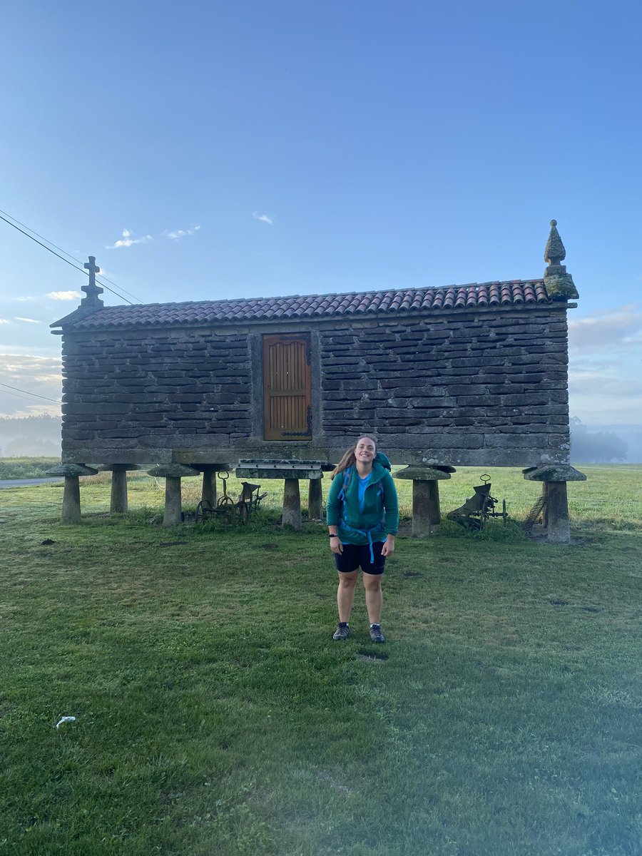 Laurasevillana2's tweet photo. Cuarta y quinta etapa.🚶🏼♀️
Mañana la última y Santiago.
Que rápido se termina lo bueno. #caminodesantiago #caminoingles #121km https://t.co/ul7aEC3Mo3