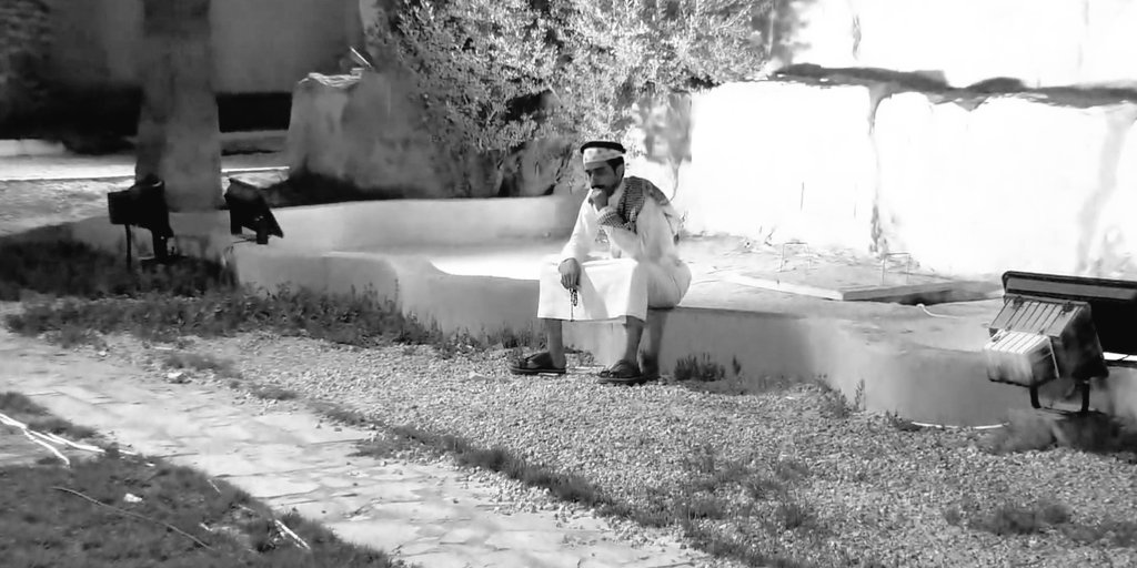 me2iz's tweet photo. كنت أناظر للفراق بنص عين
لين داهمنا الفراق مداهمه 💔💔.!!
#كاريزما38 .
#محمد_الزعيزعي
#شخبوط_الدوسري https://t.co/ucQbaSfOVK