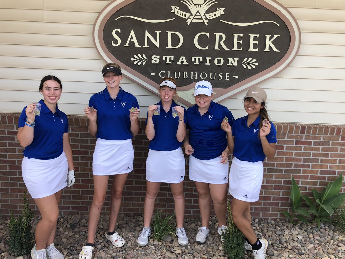 RunningGhost2's tweet image. Congrats Winfield! 1st place at Newton Invitational!