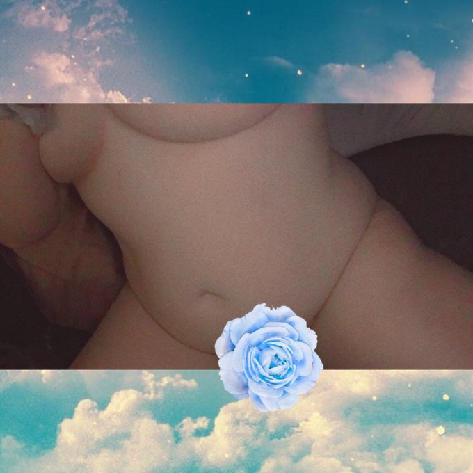 1 pic. Hey cuties! Just uploaded my first post to my OnlyFans and Fansly to see more  go click the link