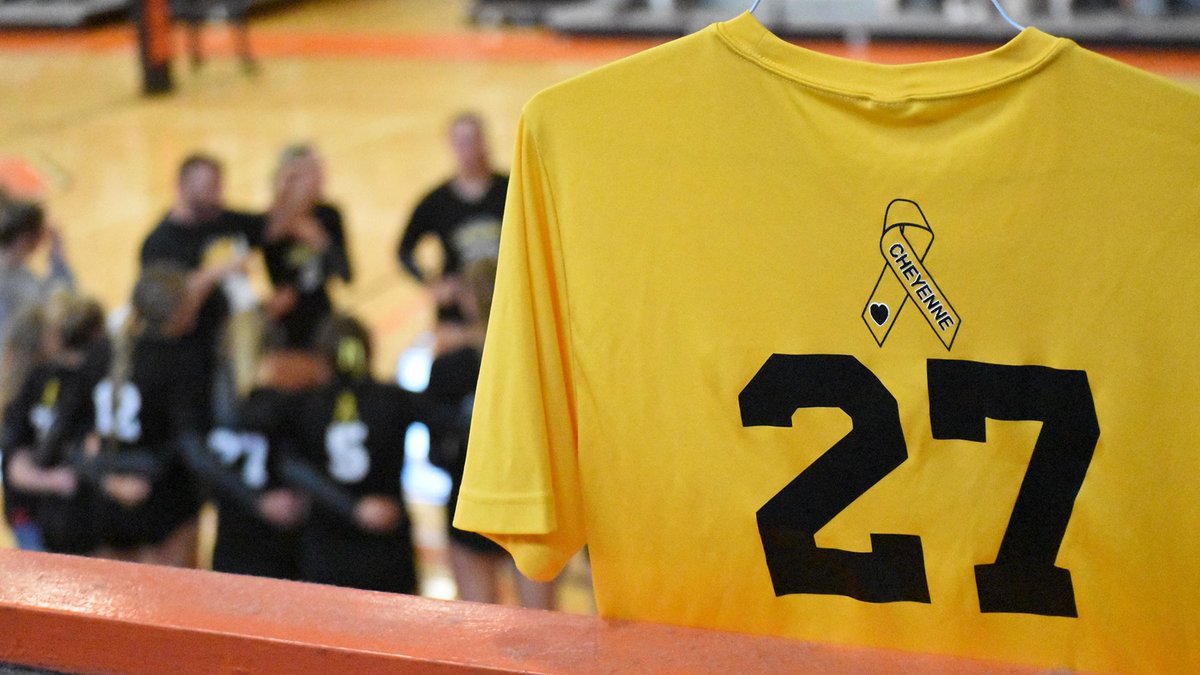 UnionBulldogs's tweet photo. #UnionVolleyball scored an #AACVB win on Tuesday as the Bulldogs hosted their annual Cheyenne Wise Childhood Cancer Awareness Game

#RepTheU 

➡️➡️➡️ https://t.co/RICreQCVmn https://t.co/oCWnR9zKki
