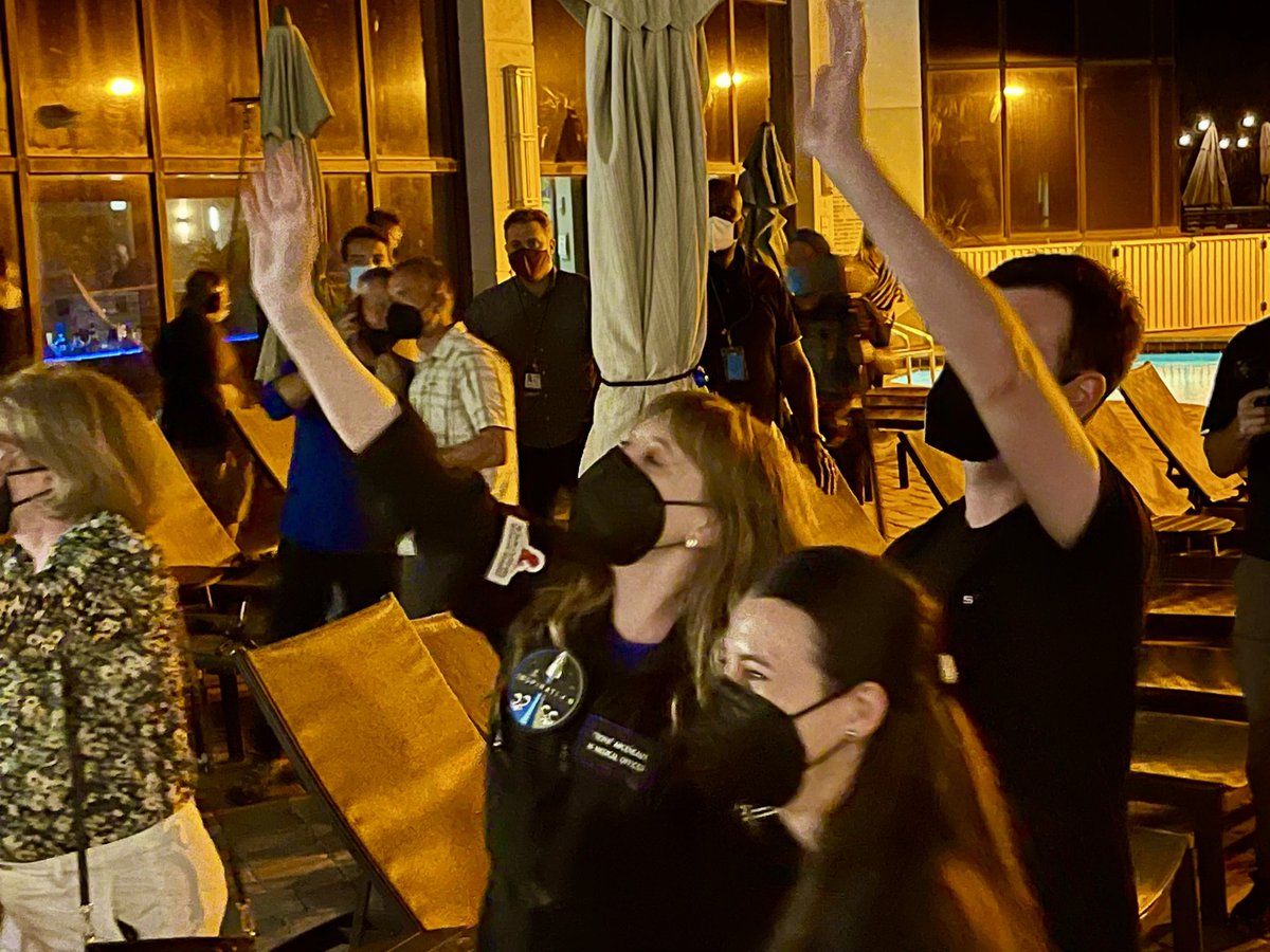 Wall-to-wall #TeamArceneaux fans! <a href="/inspiration4x/">Inspiration4</a> <a href="/SpaceX/">SpaceX</a>