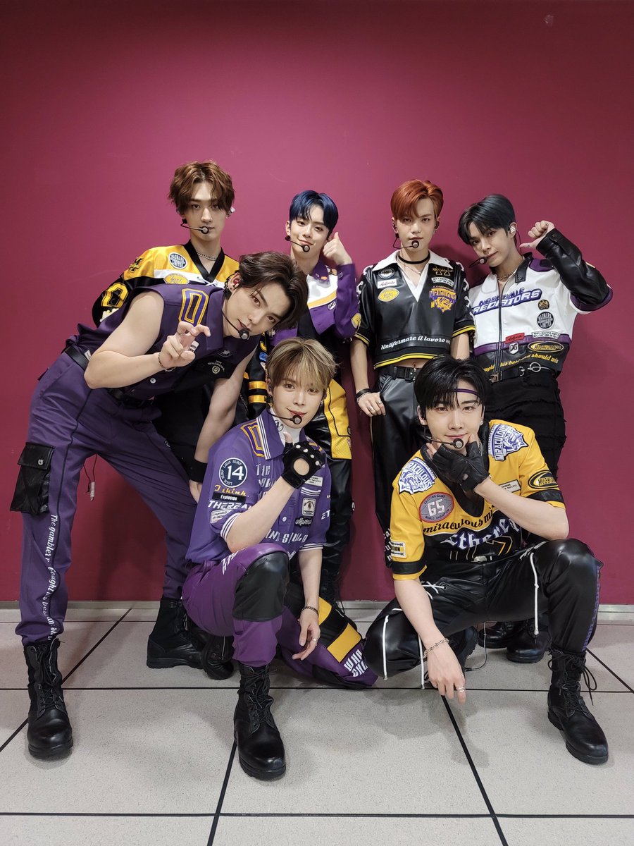 VRVRArticles's tweet photo. [NAVER] VERIVERY SEPTEMBER ARTICLES

Please REACT (축하해요), RECOMMEND, RE-BLOG (블로그) and SHARE on SNS (Twitter and Facebook) all the articles on this thread.

Target: 100 Reactions and Recommendations

Please help VERIVERY to enter on Brand Rep again 🙏

#VERIVERY #베리베리 https://t.co/Vz4CPHf2QP