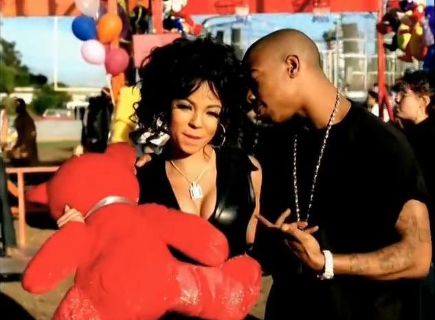 IAMNJERA's tweet photo. Tonight’s battle is a reminder that Ja Rule and Ashanti really reinvented the magic of Hip-Hop and R&amp;B collaborations in the early 2000s. 

Add them to the blueprint of why these two genres will always go hand in hand. #VERZUZ https://t.co/ZkInxo3624