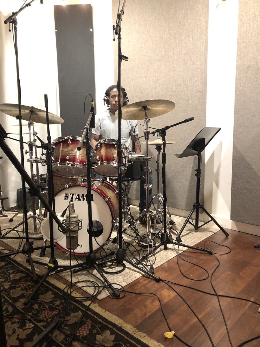TheAteliers's tweet photo. “I was air drumming and I accidentally hit the cymbal” https://t.co/TSmbj1PjL8