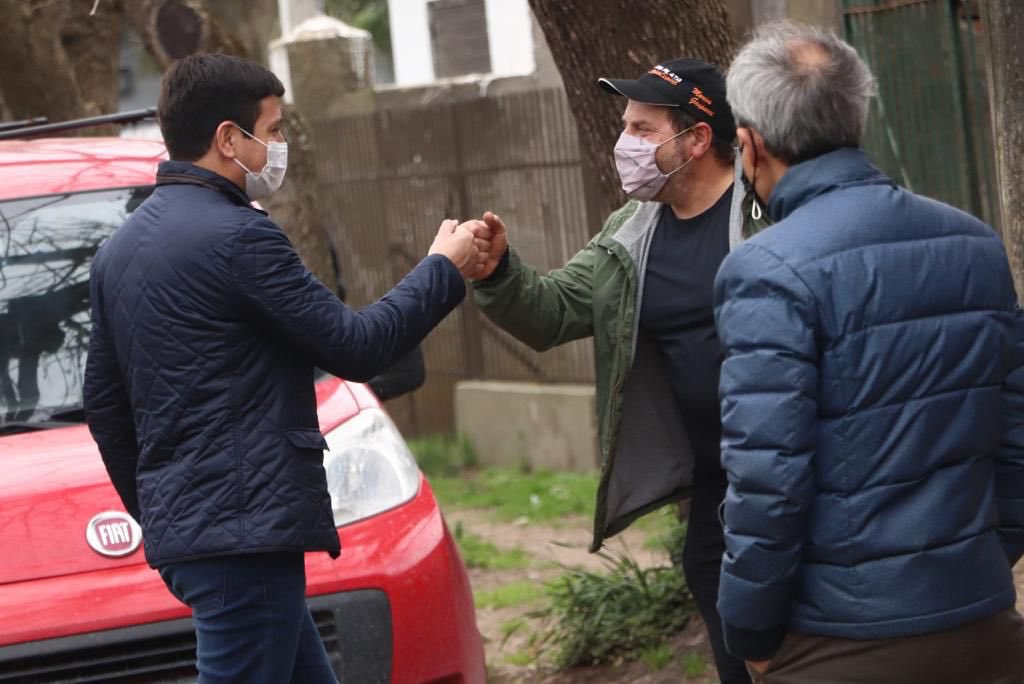 cardozocristian's tweet photo. Luego de las intensas lluvias seguimos recorriendo el trabajo que llevan adelante los delegados y las delegadas en cada una de las localidades, el arreglo de las calles, la limpieza de préstamos y el reordenamiento urbano en general. https://t.co/AJzaHVL0Lb