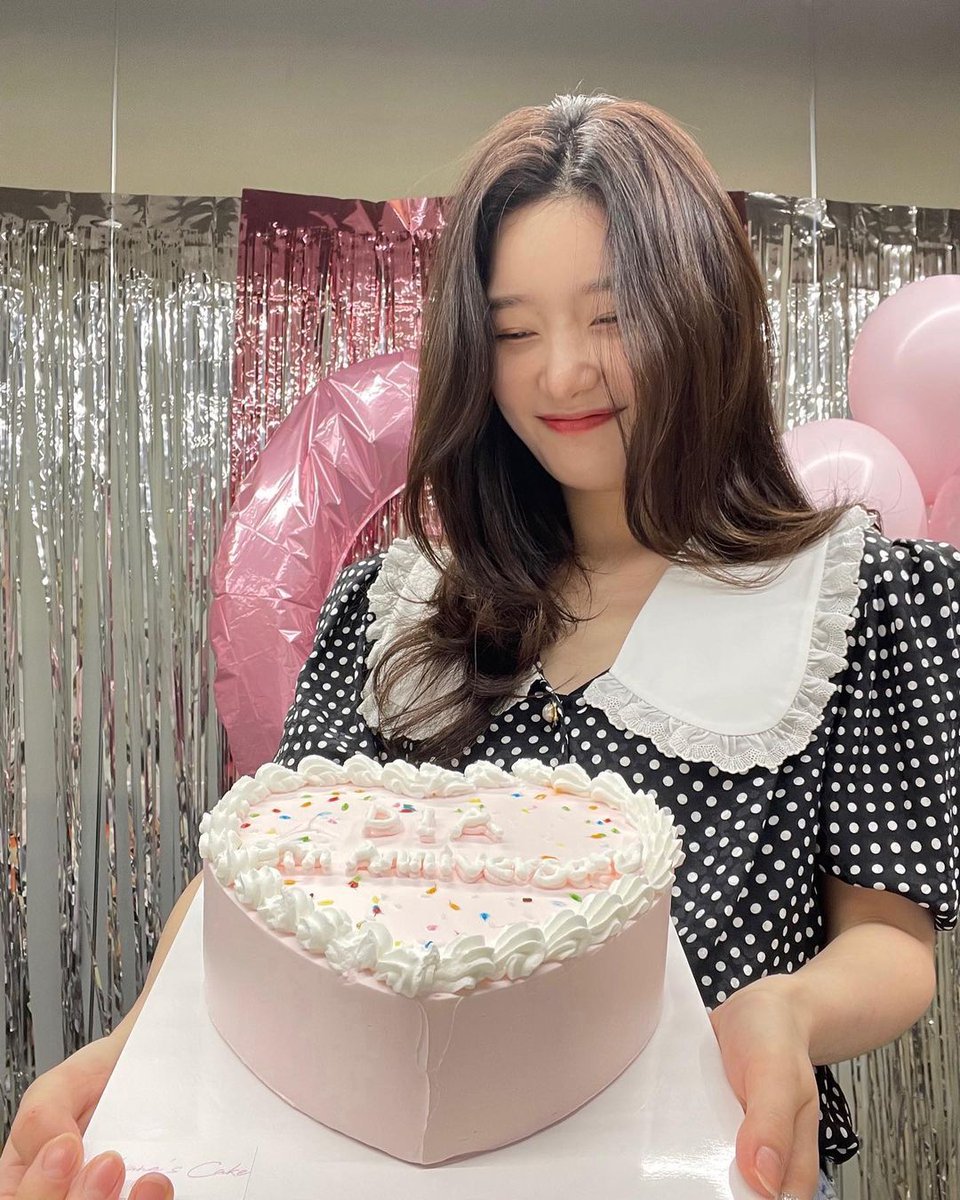 210914/15 • dia + chaeyeon instagram update nstagram update ♡₊˚⁎ #DIA_6th_Anniversary