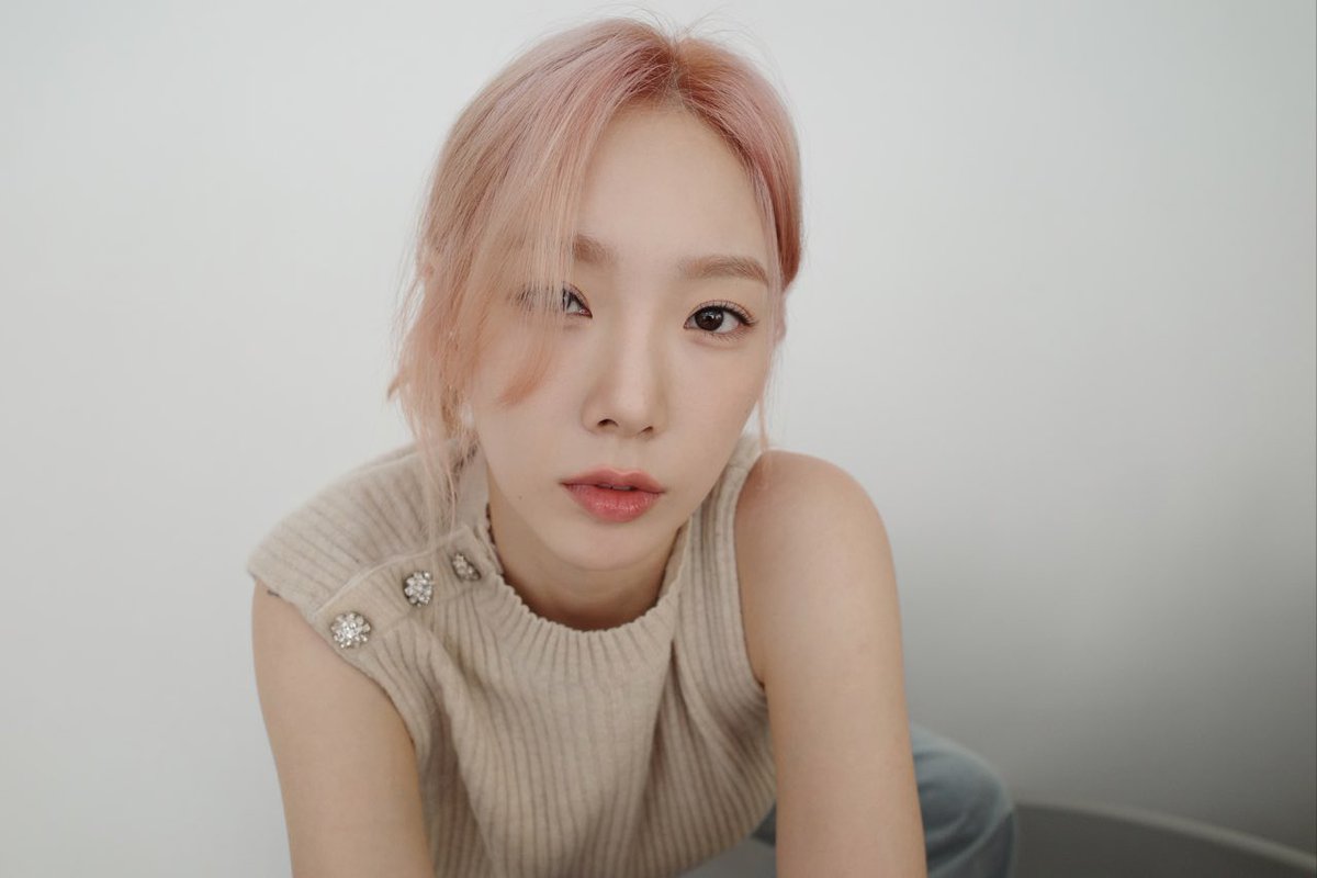 diary_ling's tweet photo. เตรียมซักผ้าตากเลยนะ 
เพราะ แดดดีมาก 
#TAEYEON #taeyeon_ss #SNSD #girlsgenertion https://t.co/swoaxInoih