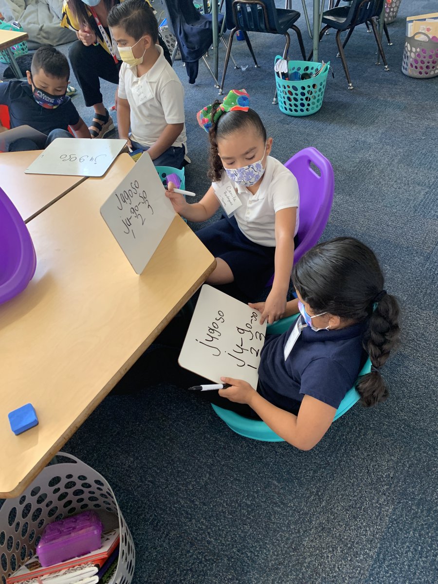 Roadrunners collaboratively engaged as they segment words during Spanish instruction. 
#NashFamily #growingtogether #Amplify @hcabal1 <a href="/jerry_moore2/">Jerry Moore</a> <a href="/FortWorthISD/">Fort Worth Independent School District</a>  <a href="/BlancaGalindo11/">Blanca Galindo</a> <a href="/bchkelley/">Dr. Christine Kelley</a>