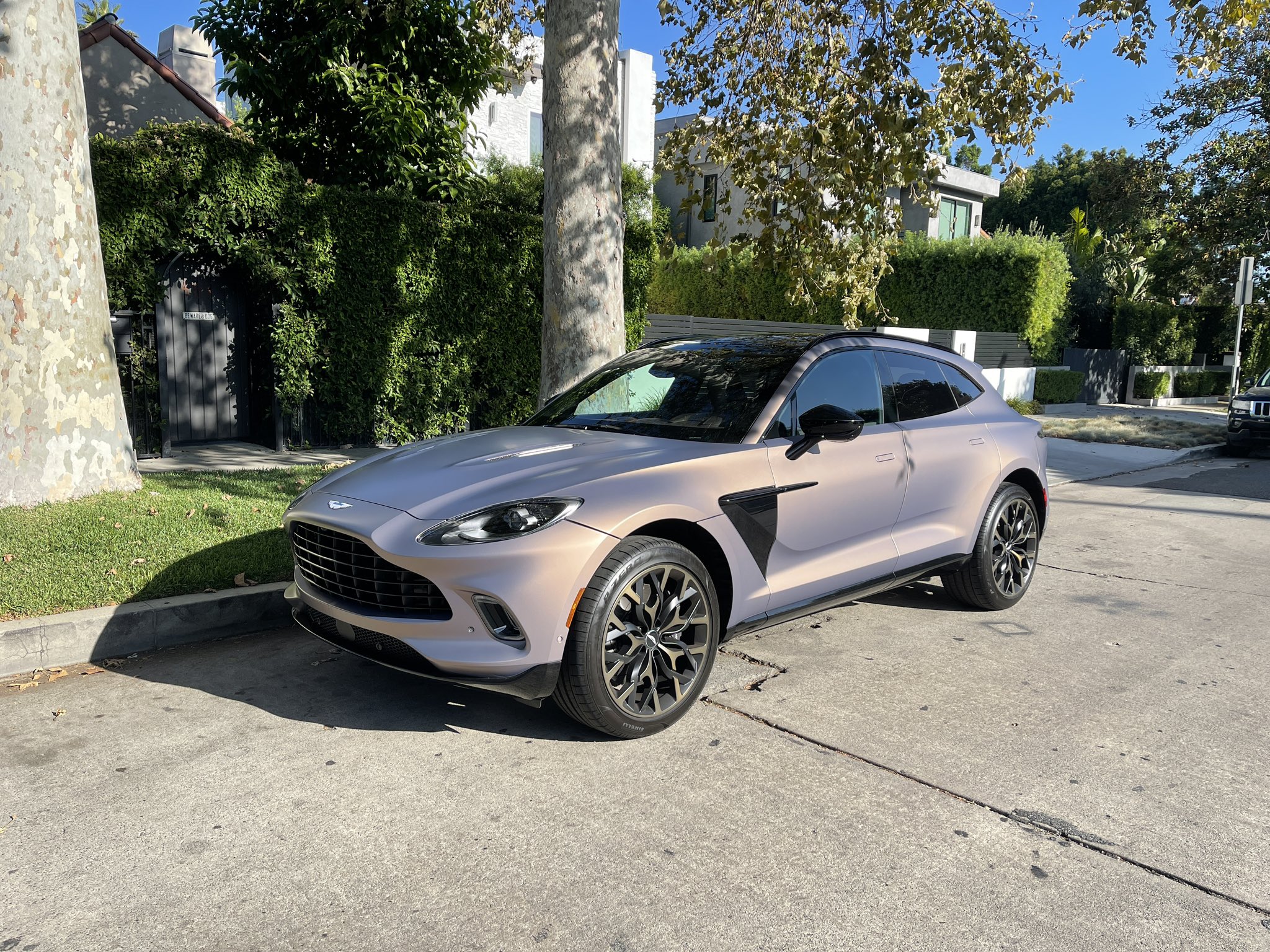 Daniel Golson on Twitter: "I think I have ever a press car more suitably spec'd for me than this @astonmartin DBX. combo of Satin Solar Bronze paint, gold wheels,