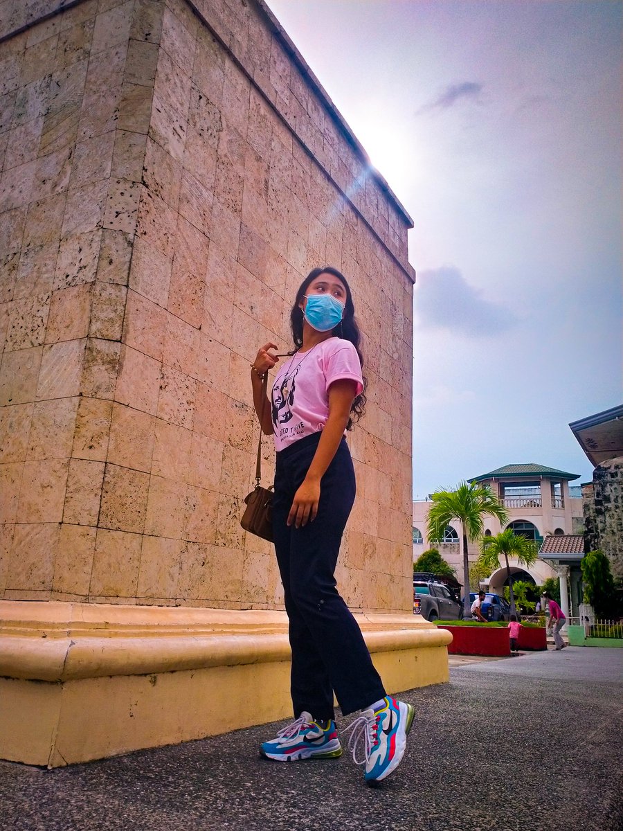 Bosaina.Fjh tweet media