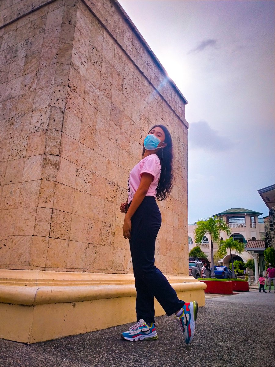 Bosaina.Fjh tweet media