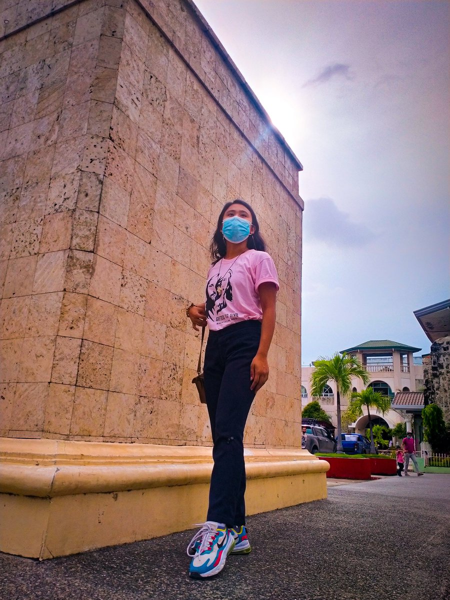 Bosaina.Fjh tweet media