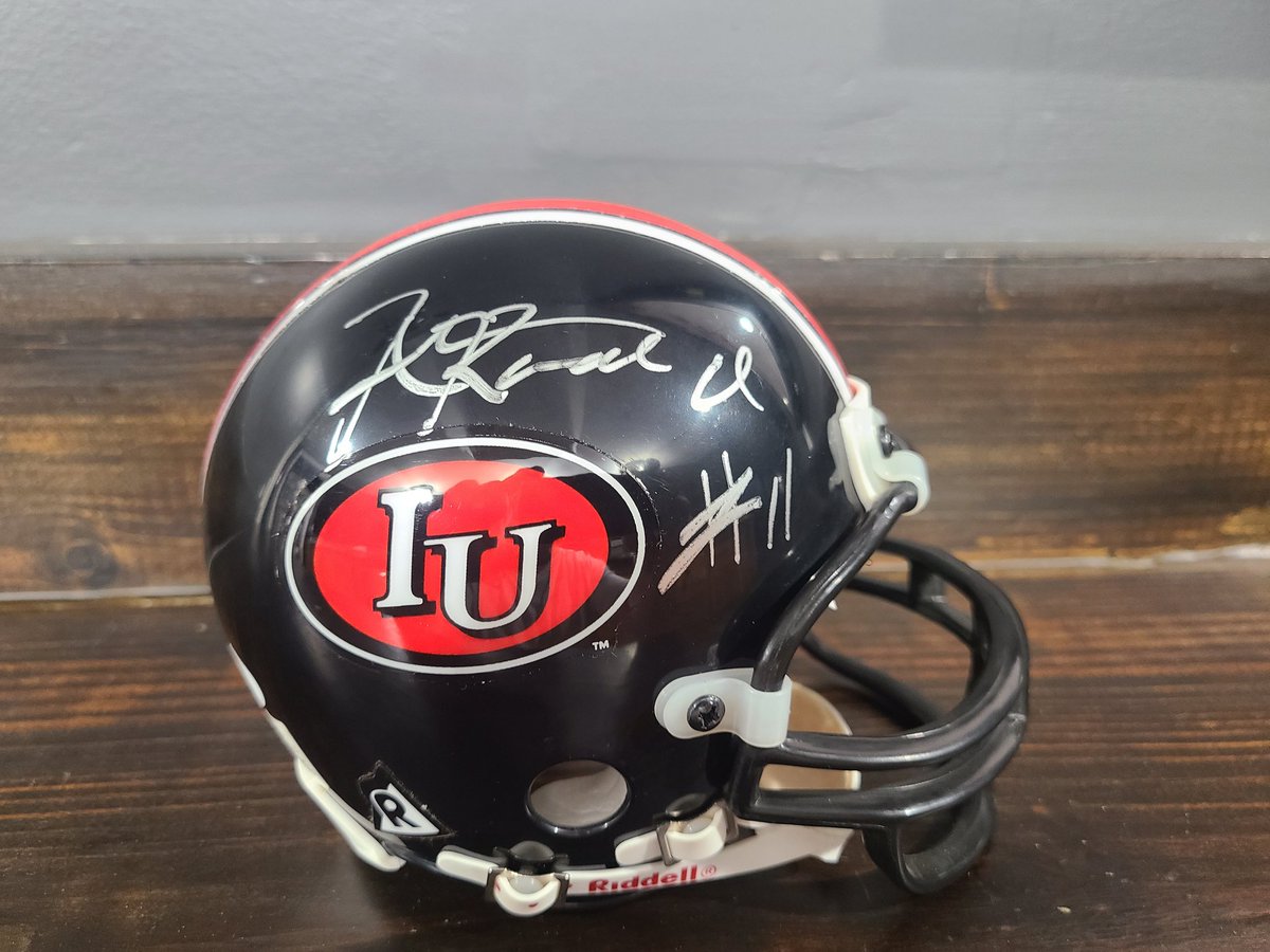 IU_TheMovement's tweet photo. @IUArtifacts Mine is certainly more decade appropriate... https://t.co/rIG2habe1t