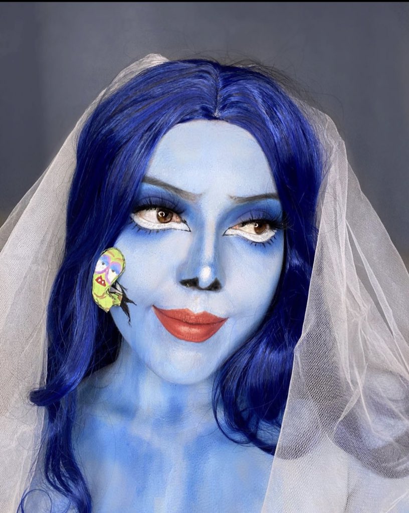 biankaalexis's tweet photo. Hi 🥺 I’m Bianka, a self taught makeup artist who’s trying to grow her platforms. I have some exciting looks planned for this upcoming spooky season &amp; can’t wait to show everyone! Any support means the world to me xx 🖤 

https://t.co/lUR2r59PoZ https://t.co/hCGVjrc3CJ