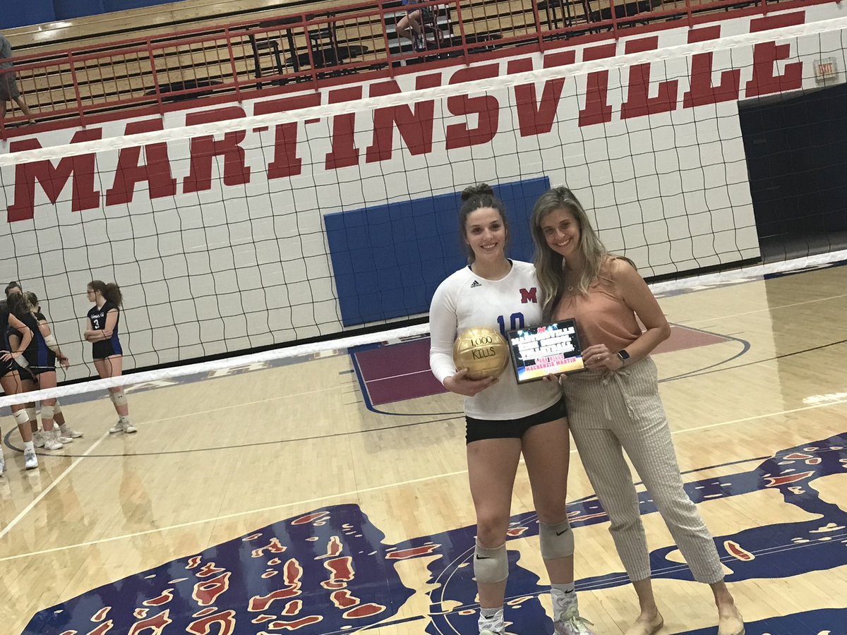 ArtesianNation's tweet photo. Arties defeat Franklin in Volleyball 25-15,
25-19, 25-20; Grace Reynolds—3000 Assists; MacKenzie Martin—1000 Kills; Wow!! Congratulations! @MSDMartinsville @redbluecrew @IHSAA1 @KyleNeddenriep @AwesomeArties https://t.co/wfAy1KoEDU