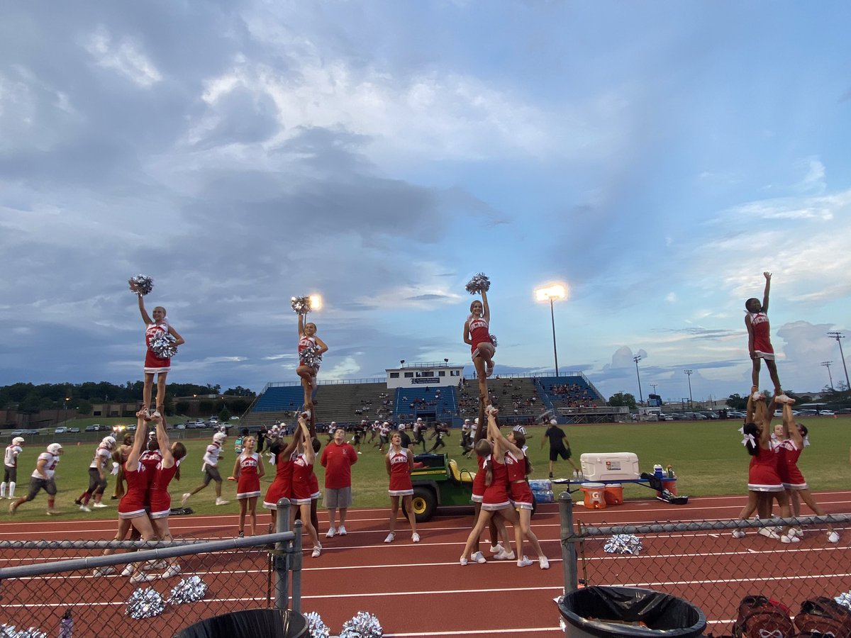 SCMS Cheerleading tweet media