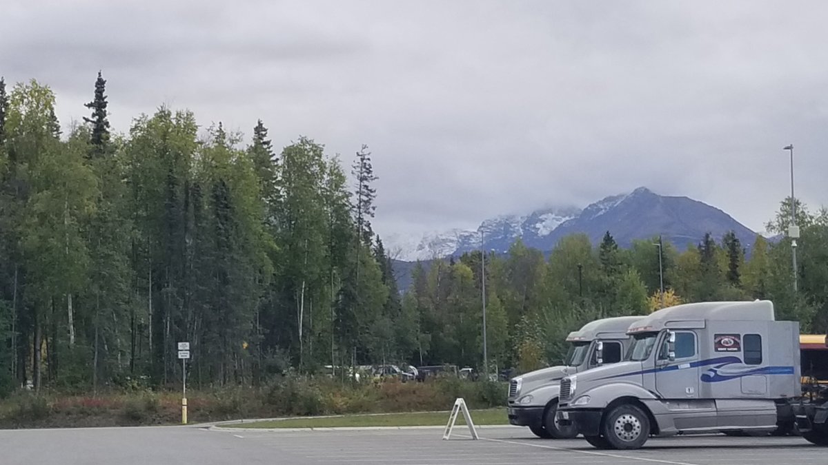 StepCarTom11's tweet photo. Autumn in Alaska... a blissful one week-long event https://t.co/1NDFAEyXjE