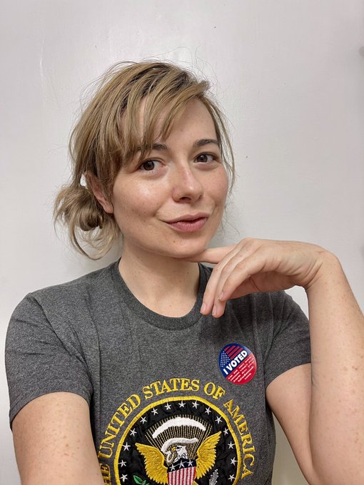 Your American Sweetheart 🇺🇸💋✨ Siouxsie Q ✨🌈's pics and videos - E SXUOUVgAIzCmx jpg:small