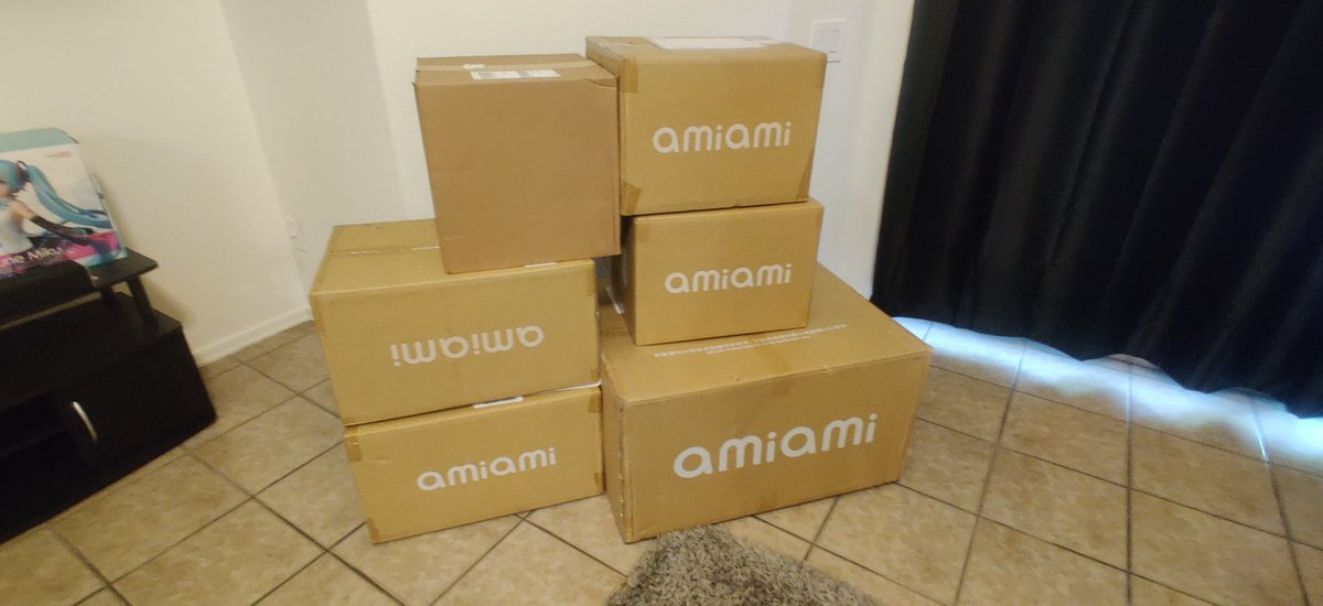 FatedHeroFigure's tweet photo. Think it maybe time for another figure haul unboxing @AmiAmi_English @GoodSmile_US https://t.co/yG6OCGER3A