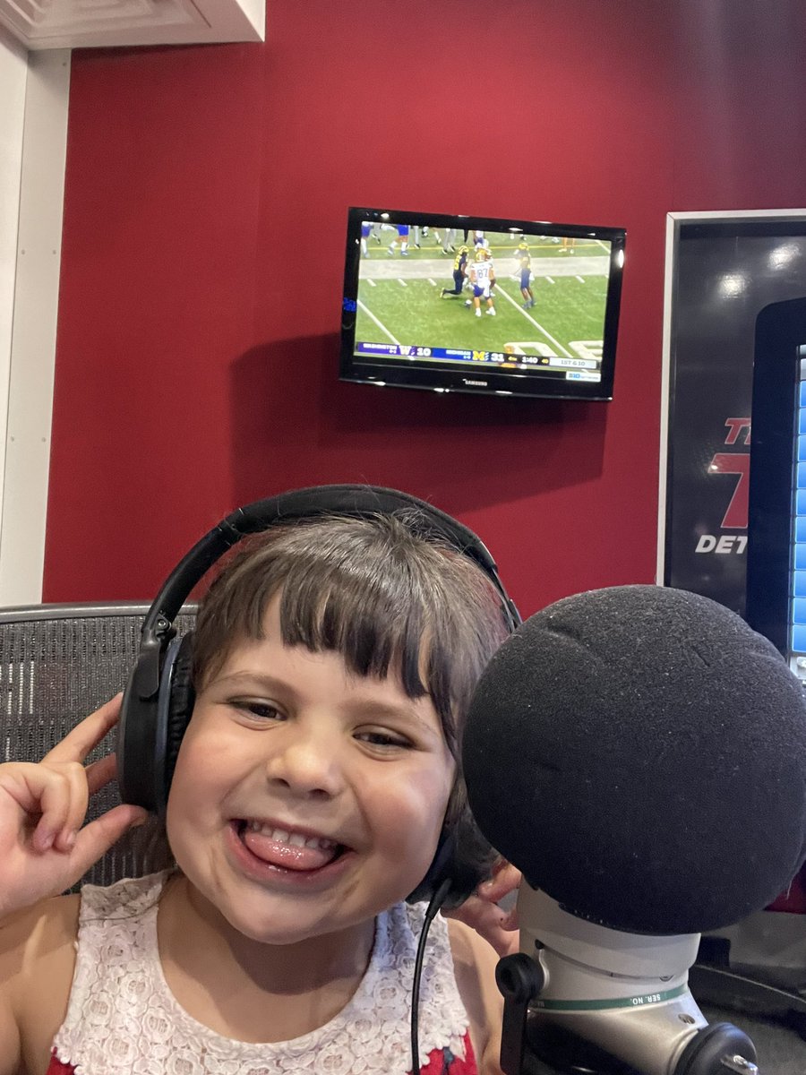 riger1984's tweet photo. Olive is doing the show during the rain delay tonight.  She’s leading with Stafford followed by Harbaugh and at 9:30, she has a real problem with the new Cinderella movie. Tune in! https://t.co/2GNIhujibc