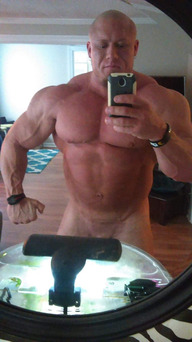 onlyfans.com/mooky_black

#bodybuilder #extrememuscle #alphamale