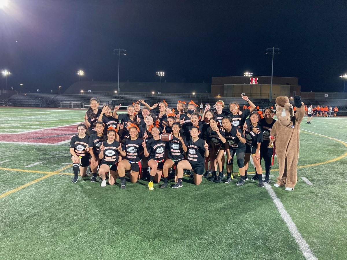 Congratulations Morton West Seniors winning the Houby Bowl tonight at Morton West! Great job by all players and coaches! Big shoutout to <a href="/MortonFootball/">𝐌𝐎𝐑𝐓𝐎𝐍 𝐅𝐎𝐎𝐓𝐁𝐀𝐋𝐋</a> for officiating this wonderful event! #homecoming #MortonPride #OrgulloMorton #Morty