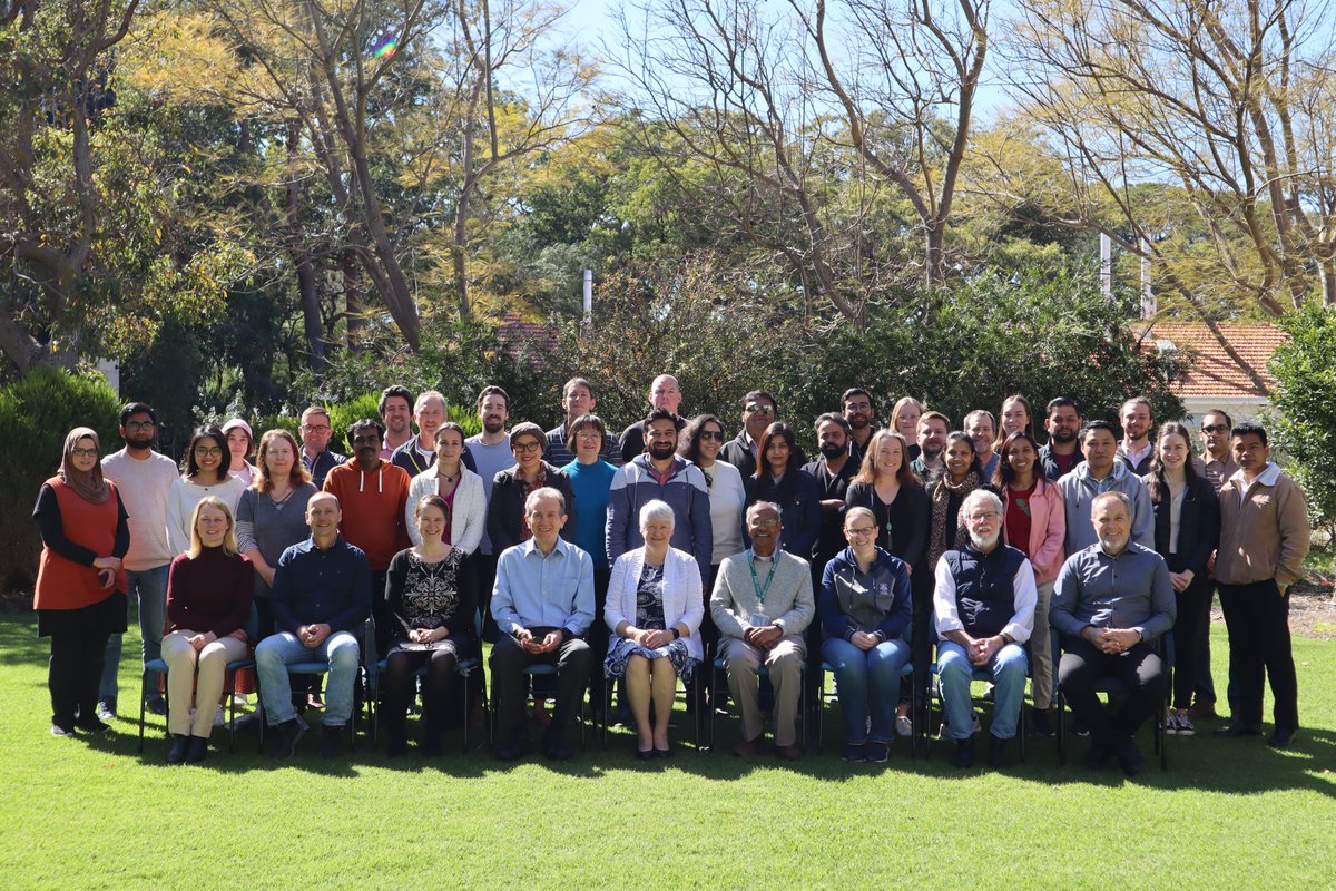 SAgE_UWA's tweet photo. Great showing for a group photo of #UWASoilScience2021.  Soil Science is alive and well at UWA! @UWAresearch @UWA_students @IOA_UWA  @uwanews @SoilsWest https://t.co/cvHYufa0qK