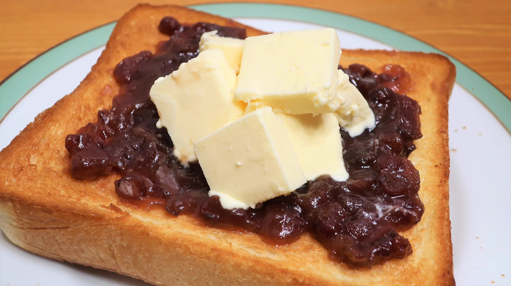 かじるバターアイスが名古屋に来るとカロリーの暴力が生まれるらしい‼