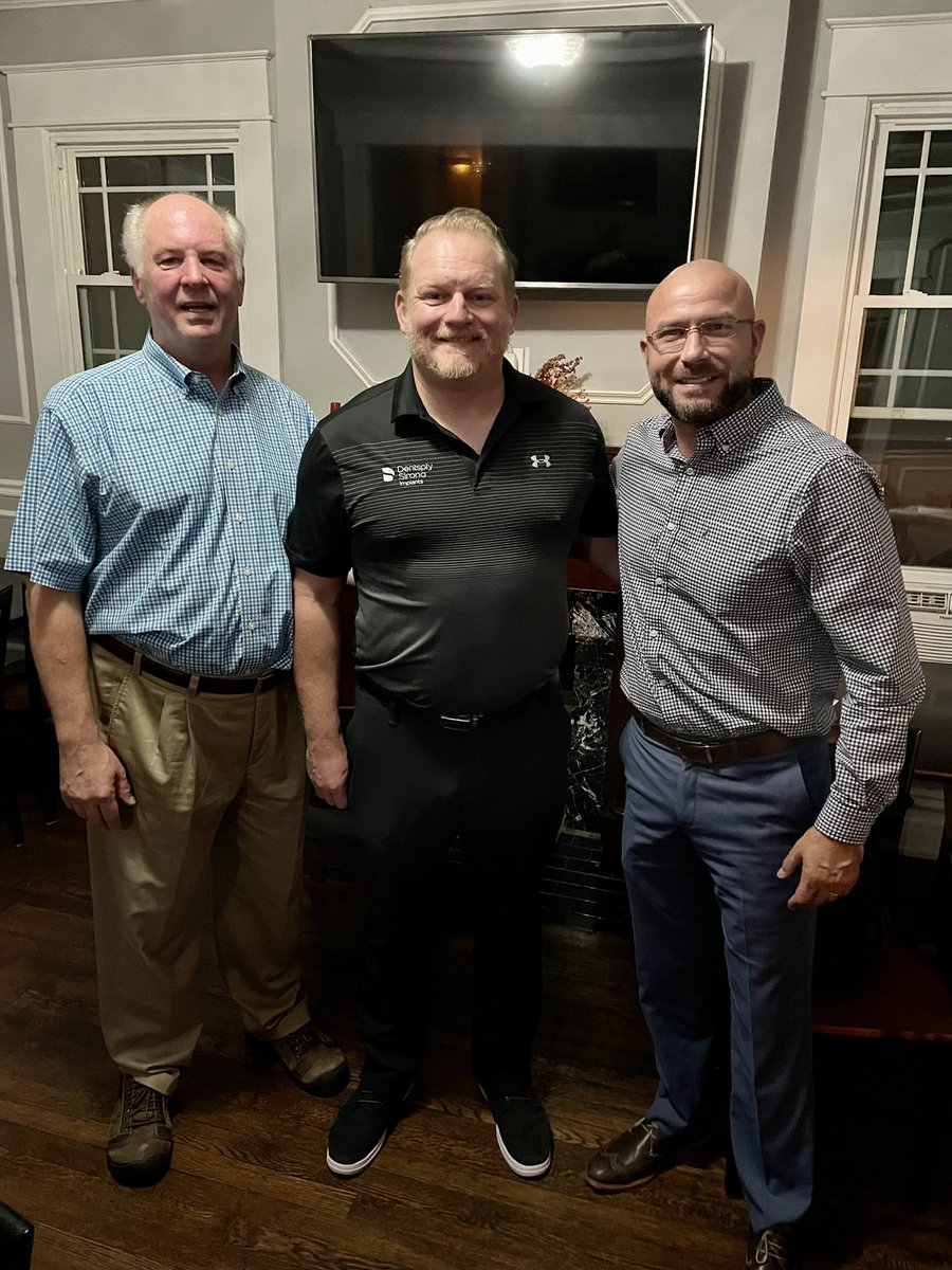 RCOII's tweet photo. Great CE Event this evening for the Kentucky Mountain Dental Association in Prestonsburg, KY on #DigitalDentistry #DentsplySirona #AstraTech #Atlantis #Primescan #Axeos https://t.co/YFdM7jUK63