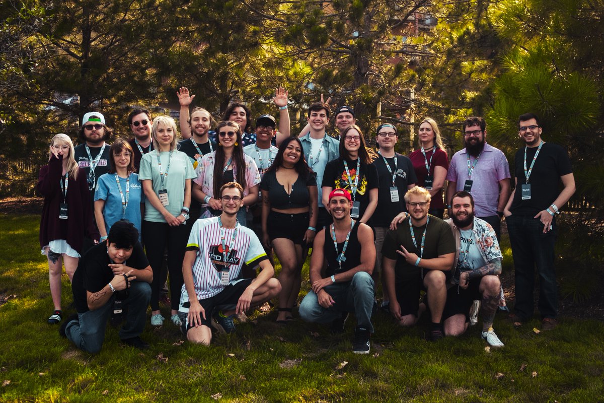 CustomGCC Discord Community tweet media