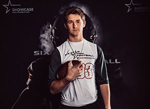 6starfootballKS's tweet photo. STOCK RISERS: QB prospects raising profile this season (2022)

📈 Six Star Football takes a look at several talented QB prospects making noise, including @SmarshChase among others.

⬇️STORY⬇️
https://t.co/bRPB10BLQp https://t.co/yCXz0QPGUD