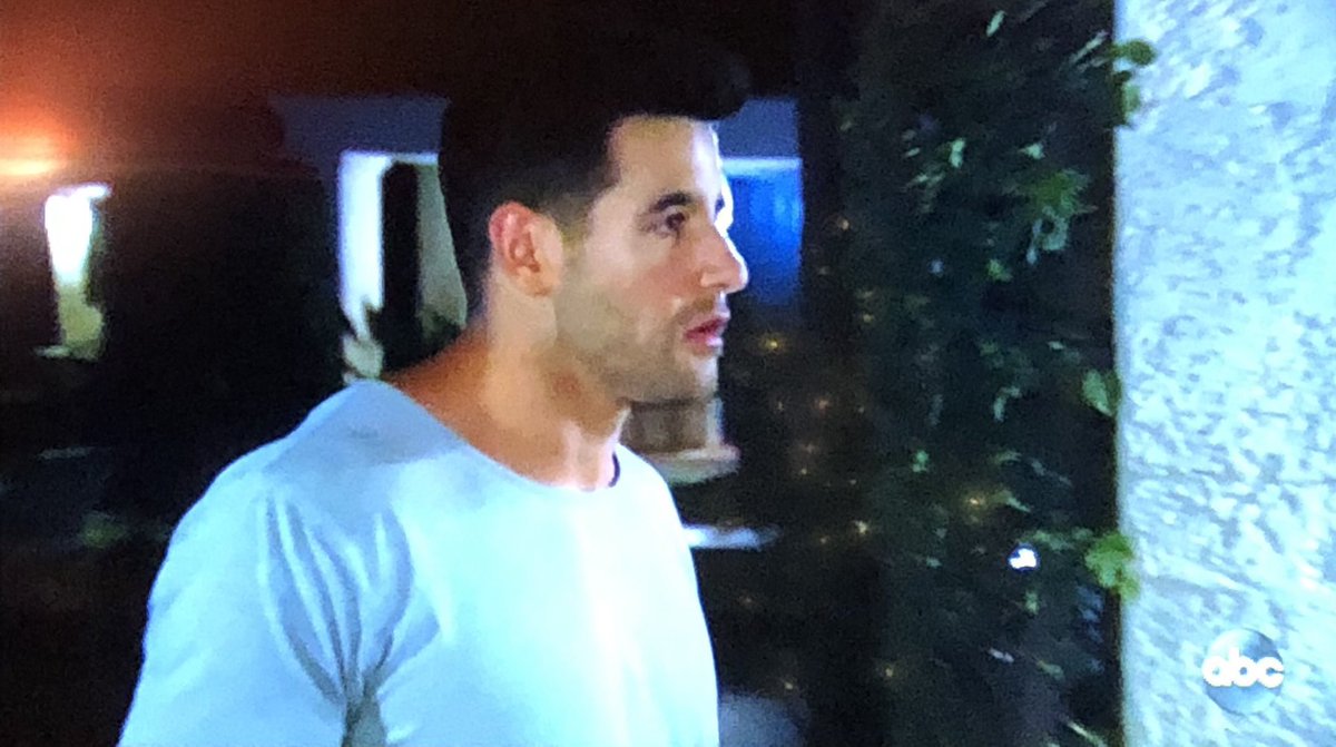 KING ED!!!!!!!!

 #BachelorinParadise