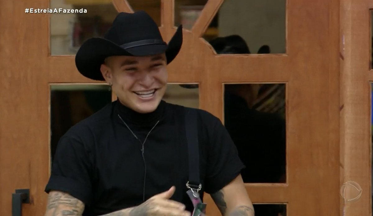 Cadu_Safner's tweet photo. As novinha observô!!🧐🔥

#EstreiaAFazenda #AFazenda13 https://t.co/gz7q5sqvaH