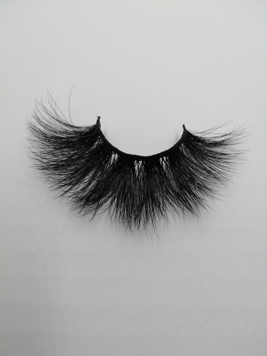 Gaolashes1's tweet image. Crystal lash boxes Metal cases with lashes private logo #lashboxes #cust... youtu.be/lxzLEMszOSM 来自 @YouTube