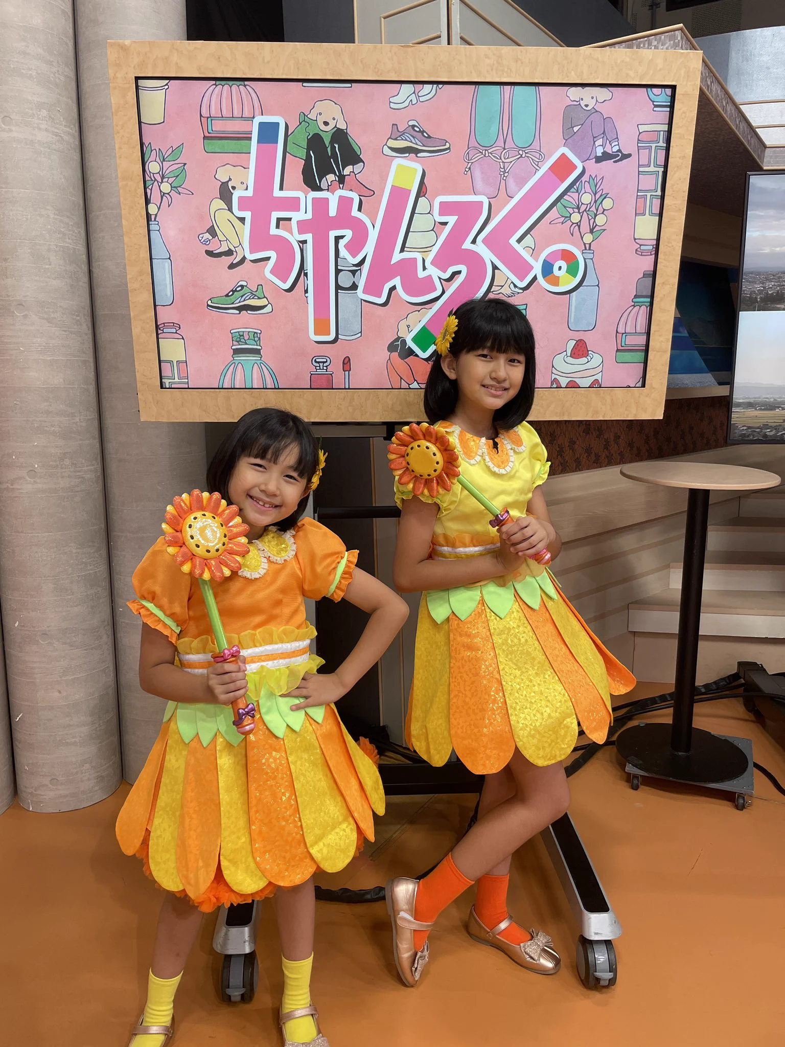 ☆HIMAWARIちゃんねる☆新曲SHI≦MAI & 探し絵本第2弾好評発売中🤗 on