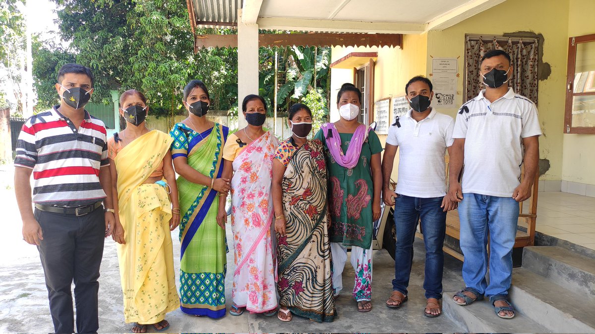 Parhazmuyeed's tweet photo. A silent protest in solidarity with AIACP for our basic job rights
#cpsprotestspeacefully @smritiirani  @PMOIndia @AIACP_India @MinistryWCD https://t.co/CZLRXBJ7VM