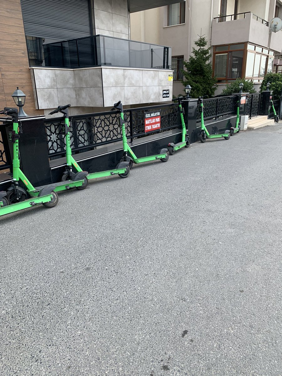 mmtsenses's tweet photo. @ibbBeyazmasa Yoğun bölgelerde bir martı istasyonu olması şart olmuş https://t.co/MgrlN1W9JA