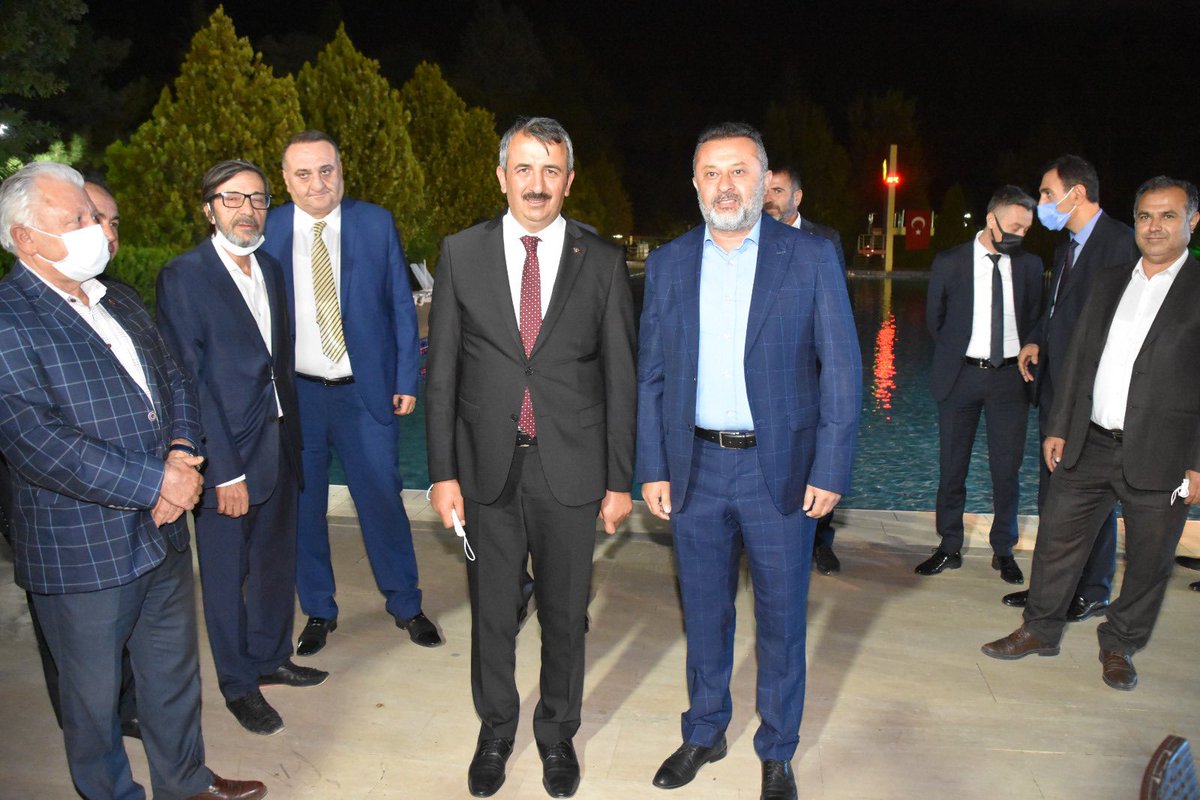 Anadolu Aslanları İş adamları  Derneği  #Kırıkkale Şube Başkanımız Timuçin Bağbaşı ve yönetim kurulu üyelerimiz ,Cumhurbaşkanlığı Kararnamesi ile Afet ve Acil Durum Yönetimi Başkanlığına atanan Kırıkkale Valimiz Yunus Sezer’e  düzenlenen veda yemeğine katıldı.