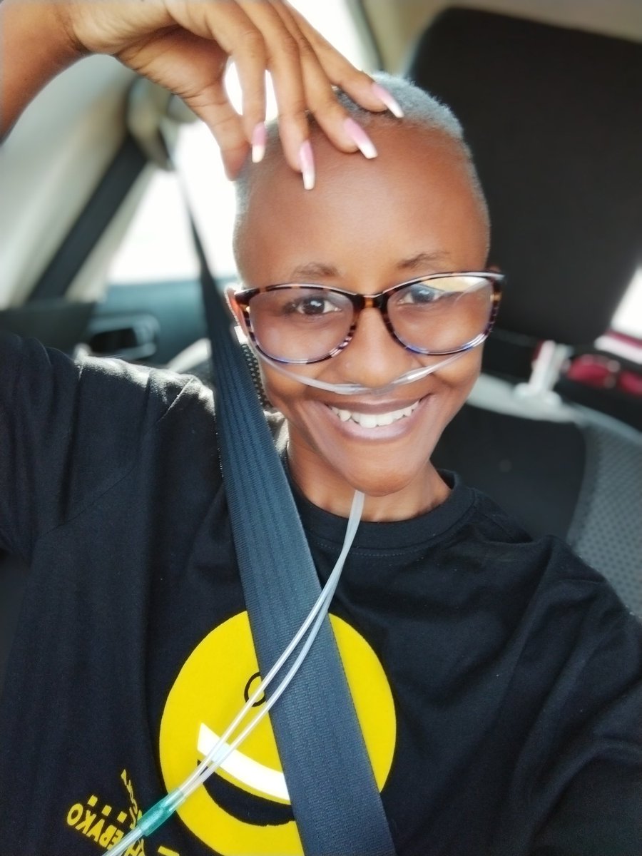 NkhosiLa's tweet photo. Today is such a better day 💜💜i feel so light and in very less pain if at all😍😍😍😍Feels great to feel good,  I love better days 🌼🌺 https://t.co/1m91mlla7U